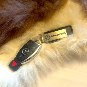 SALE‼️Mercedes key